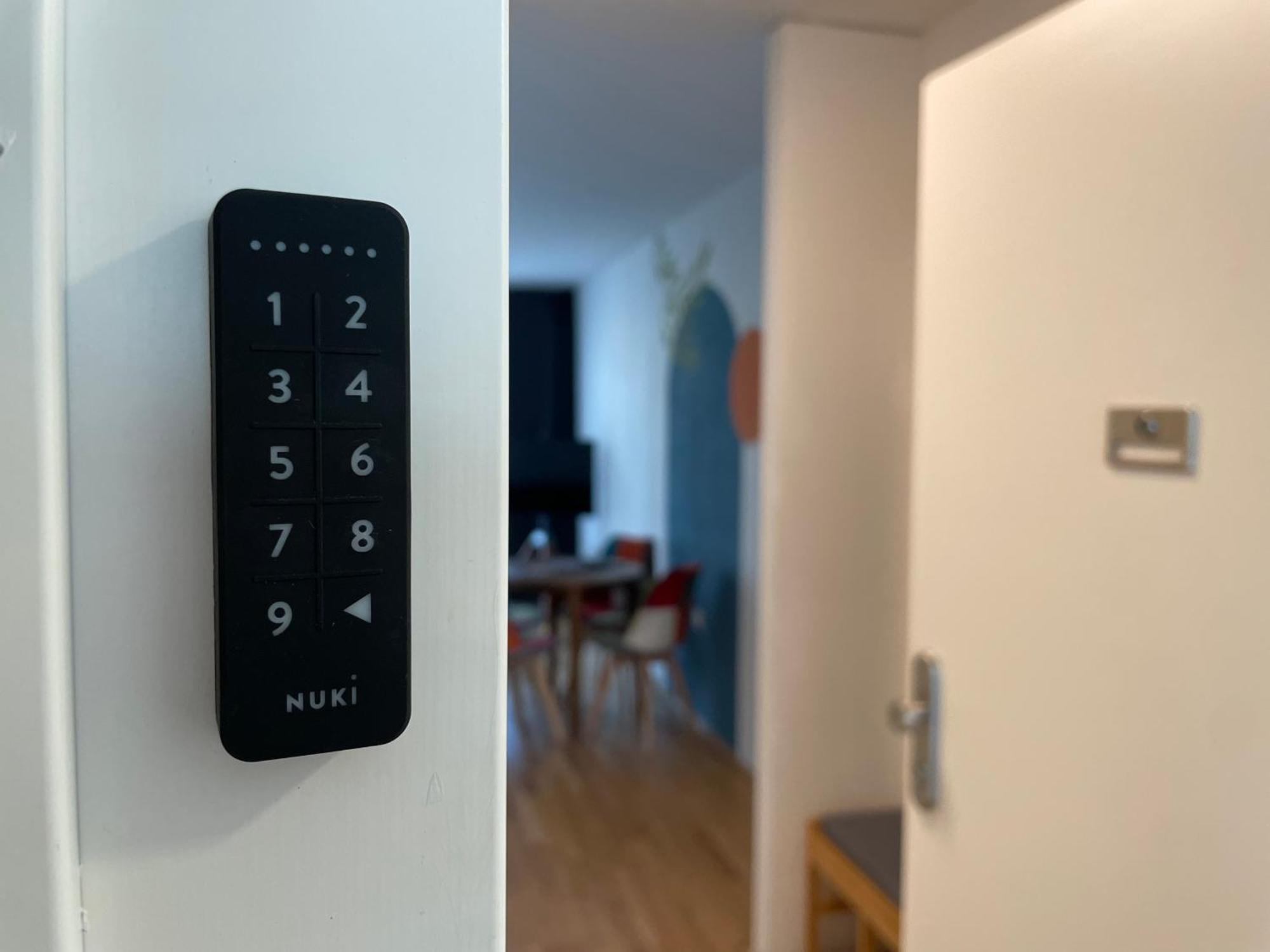 Apstay Prime I Free Parking I Self Checkin Aparthotel